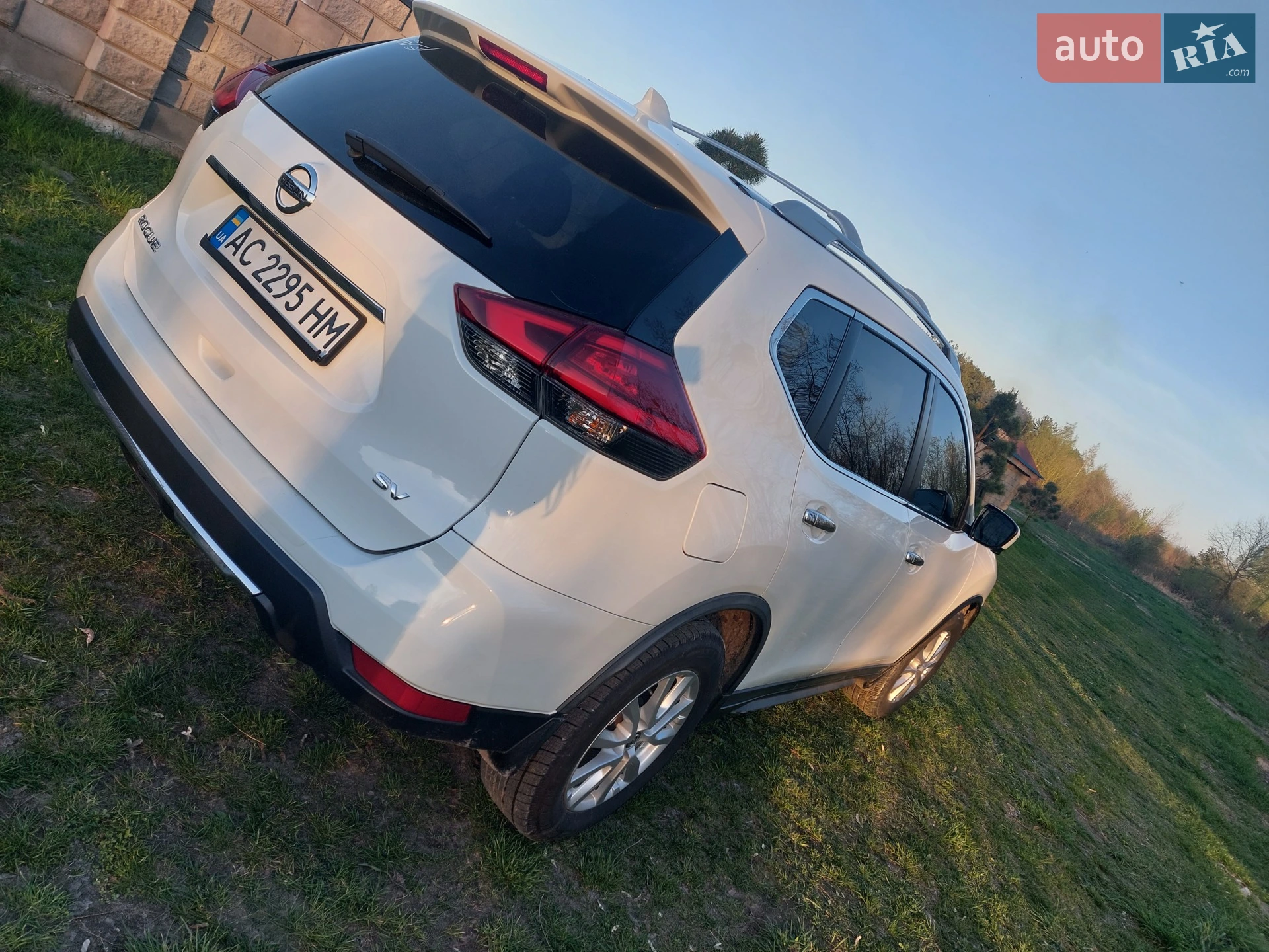 2017 Nissan Rogue - мініатюра 9