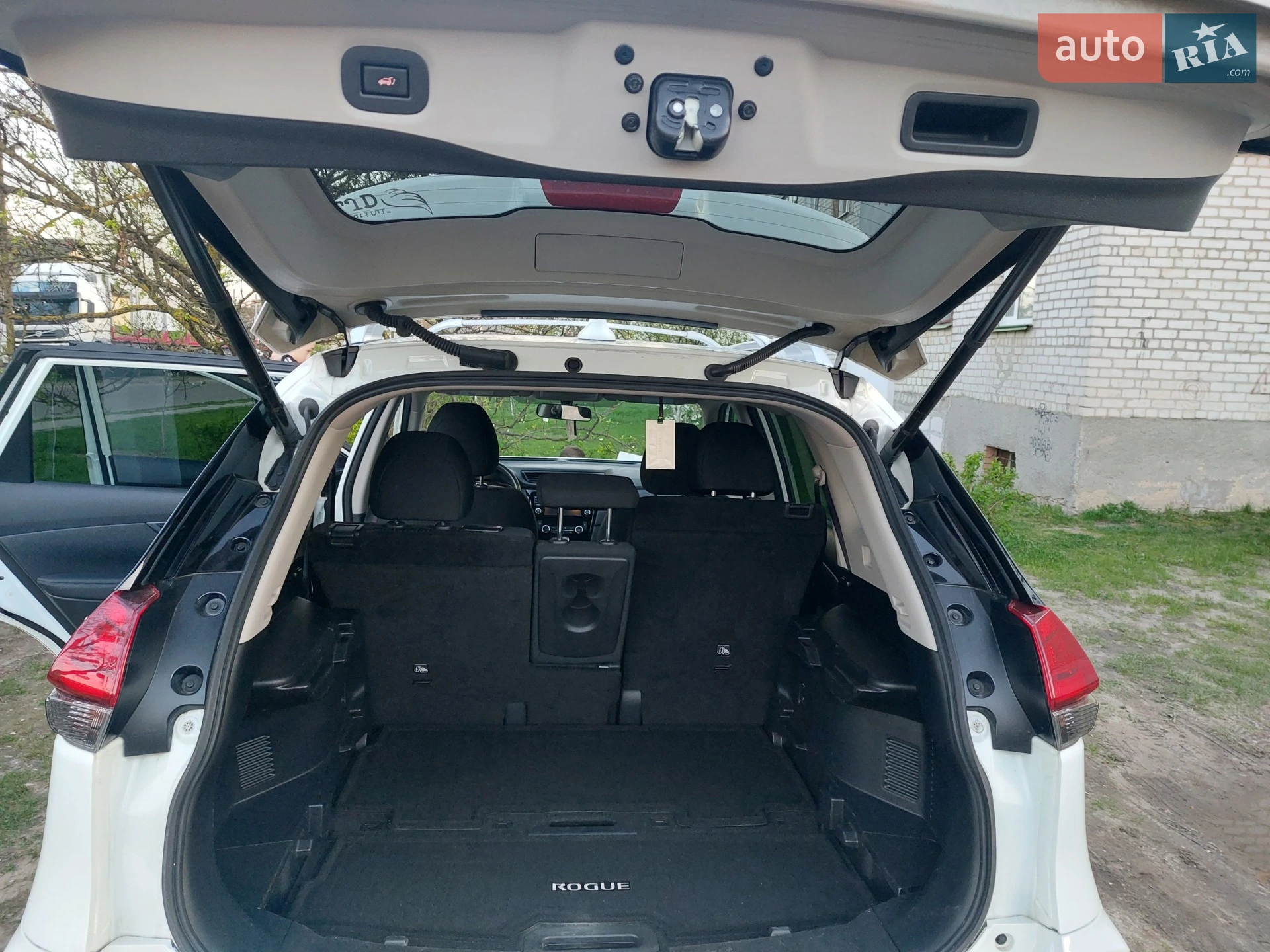 2017 Nissan Rogue - мініатюра 16