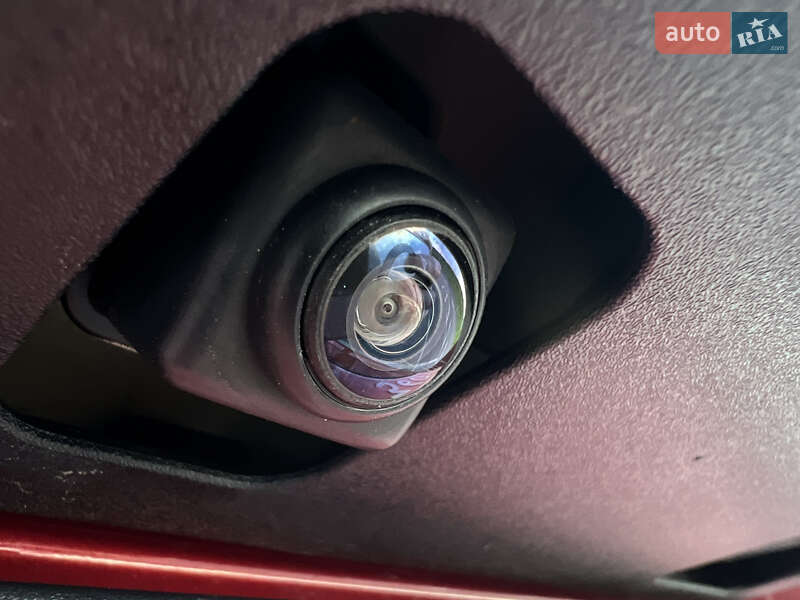 Позашляховик / Кросовер Nissan Rogue 2015 в Рівному