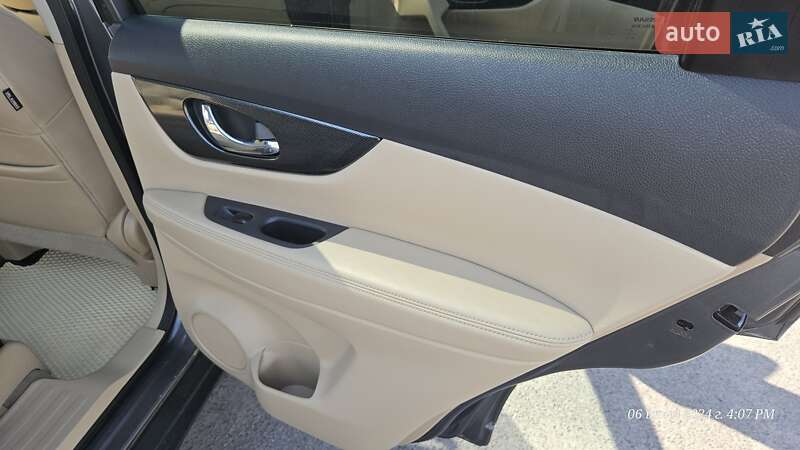 Внедорожник / Кроссовер Nissan Rogue 2014 в Виннице