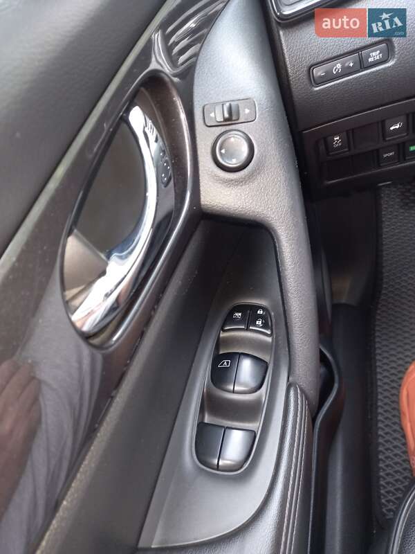 Внедорожник / Кроссовер Nissan Rogue 2018 в Одессе фото 17 Внедорожник / Кроссовер Nissan Rogue 2018 в Одессе