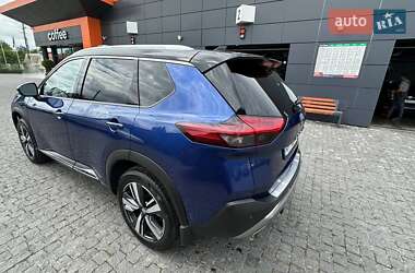 Позашляховик / Кросовер Nissan Rogue 2020 в Коростишеві