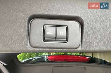 Позашляховик / Кросовер Nissan Rogue 2020 в Коростишеві