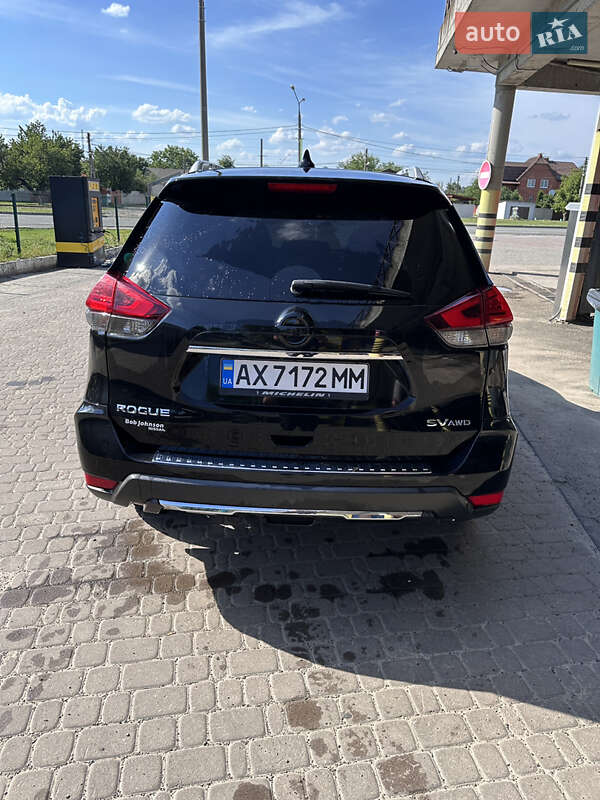Позашляховик / Кросовер Nissan Rogue 2017 в Харкові