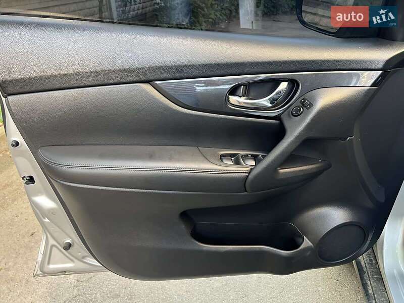 Позашляховик / Кросовер Nissan Rogue 2018 в Вінниці