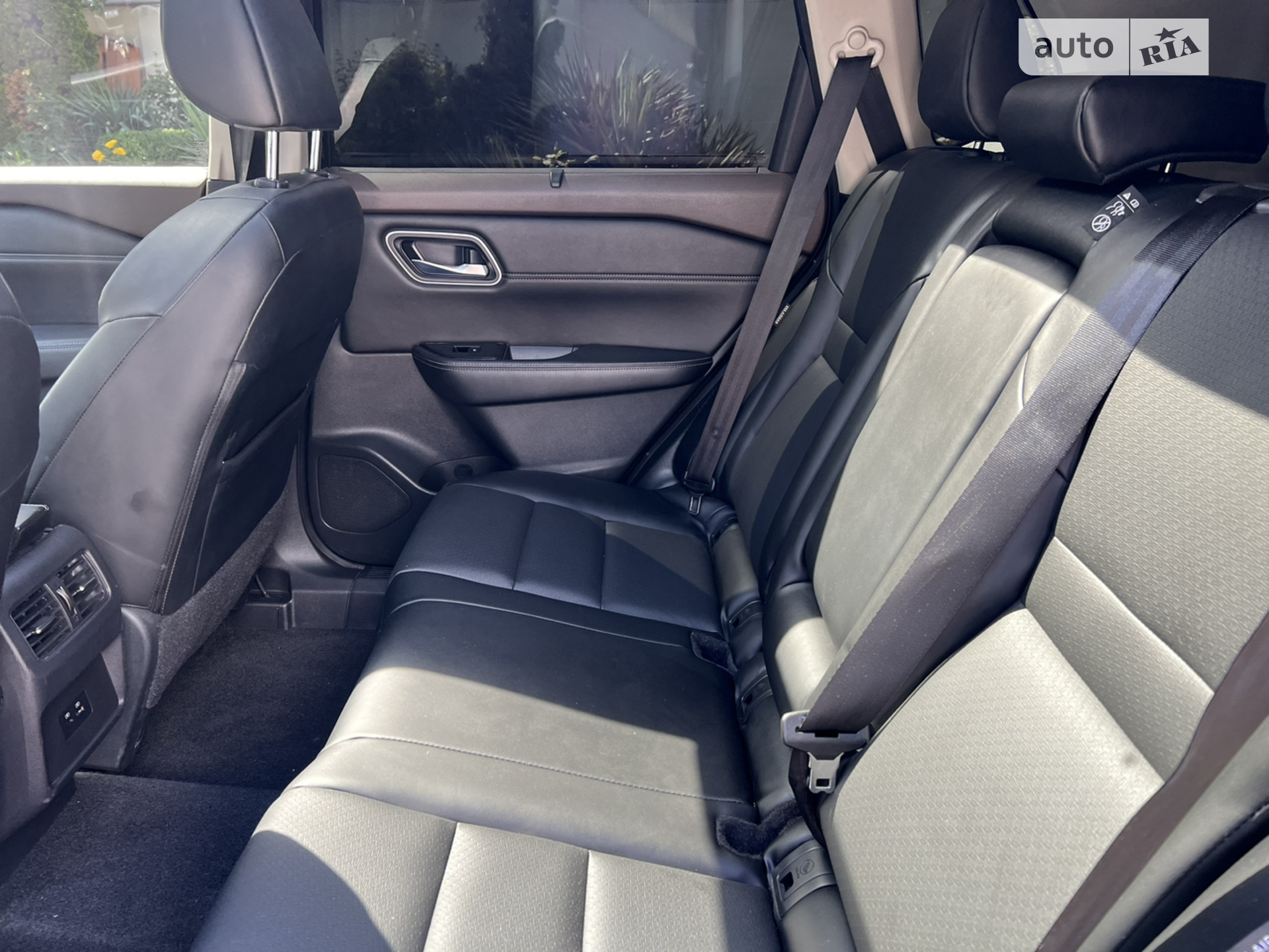 2021 Nissan Rogue - мініатюра 12