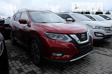 Позашляховик / Кросовер Nissan Rogue 2019 в Львові