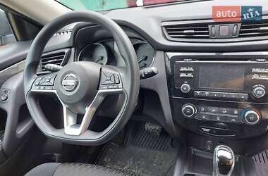 Позашляховик / Кросовер Nissan Rogue 2017 в 