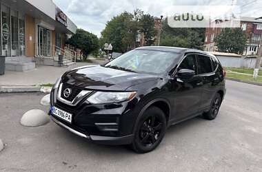 Внедорожник / Кроссовер Nissan Rogue 2017 в Харькове