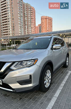 Позашляховик / Кросовер Nissan Rogue 2019 в 
