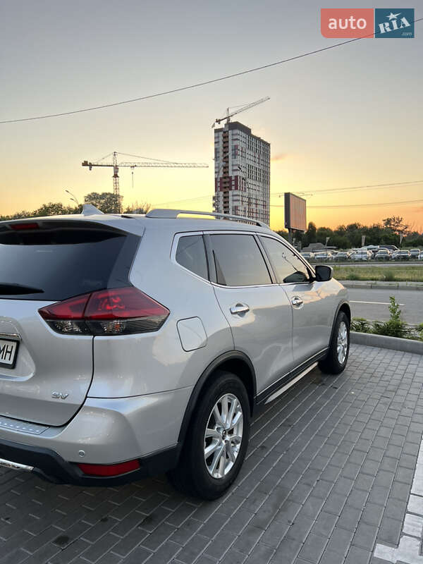 Внедорожник / Кроссовер Nissan Rogue 2019 в Киеве