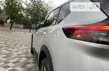 Внедорожник / Кроссовер Nissan Rogue 2021 в Ровно