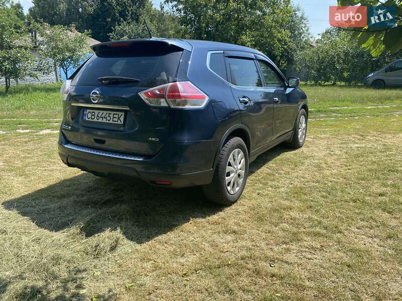 Внедорожник / Кроссовер Nissan Rogue 2015 в Киеве