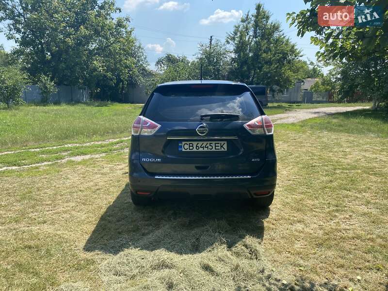 Внедорожник / Кроссовер Nissan Rogue 2015 в Киеве