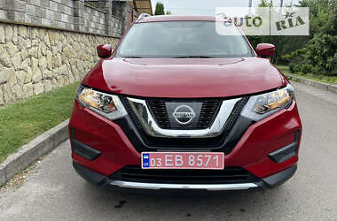 Позашляховик / Кросовер Nissan Rogue 2017 в Рівному