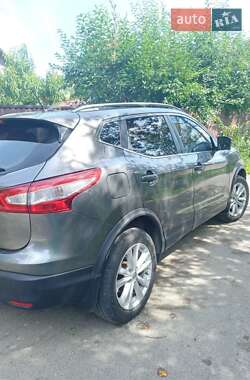 Внедорожник / Кроссовер Nissan Rogue 2017 в Луцке