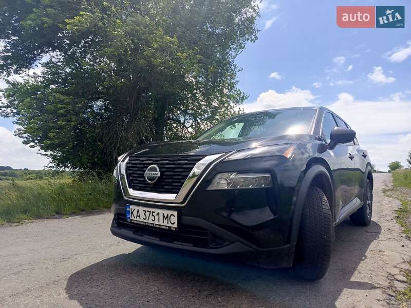 Внедорожник / Кроссовер Nissan Rogue 2021 в Киеве