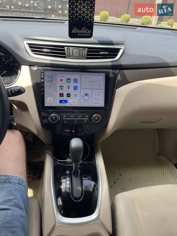 Позашляховик / Кросовер Nissan Rogue 2016 в Петровому