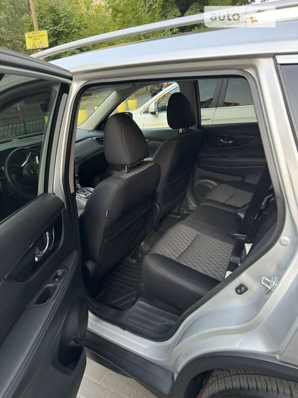 Внедорожник / Кроссовер Nissan Rogue 2018 в Киеве