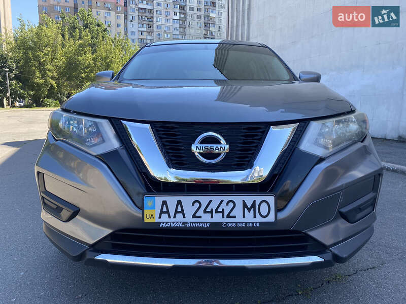Внедорожник / Кроссовер Nissan Rogue 2018 в Киеве