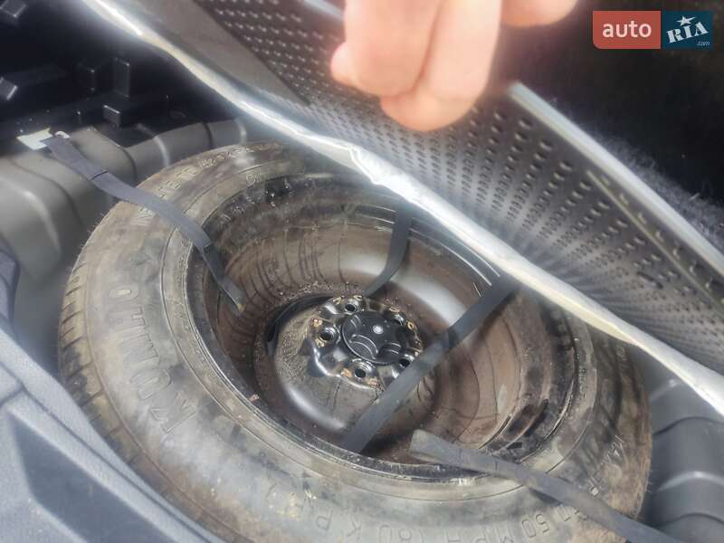 Внедорожник / Кроссовер Nissan Rogue 2016 в Тернополе