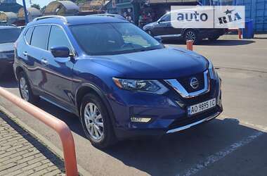 Позашляховик / Кросовер Nissan Rogue 2018 в 