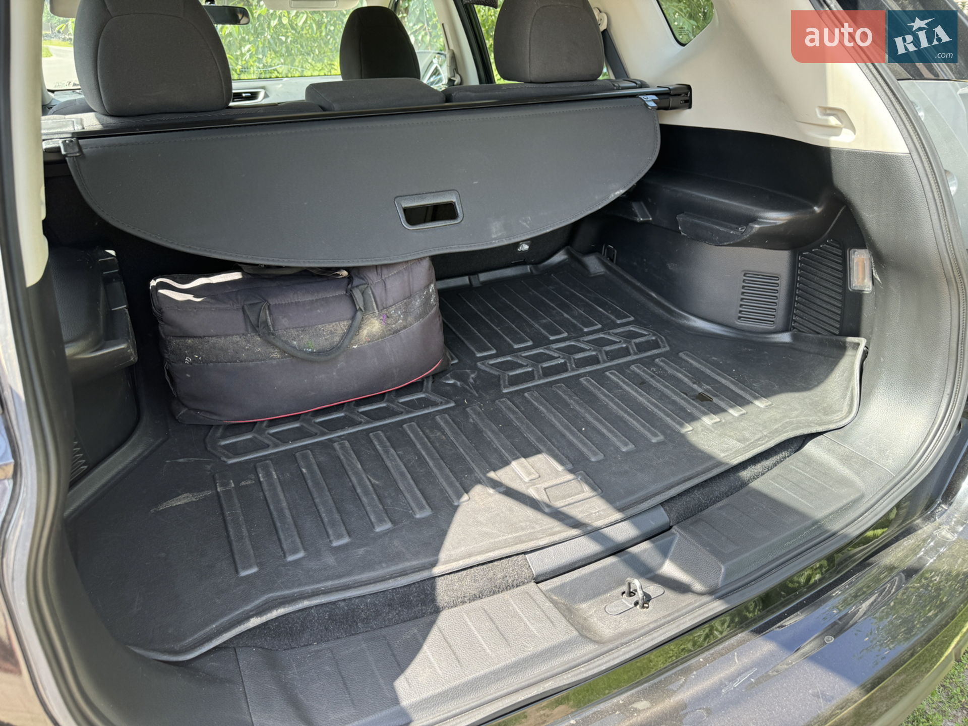 2016 Nissan Rogue - мініатюра 18