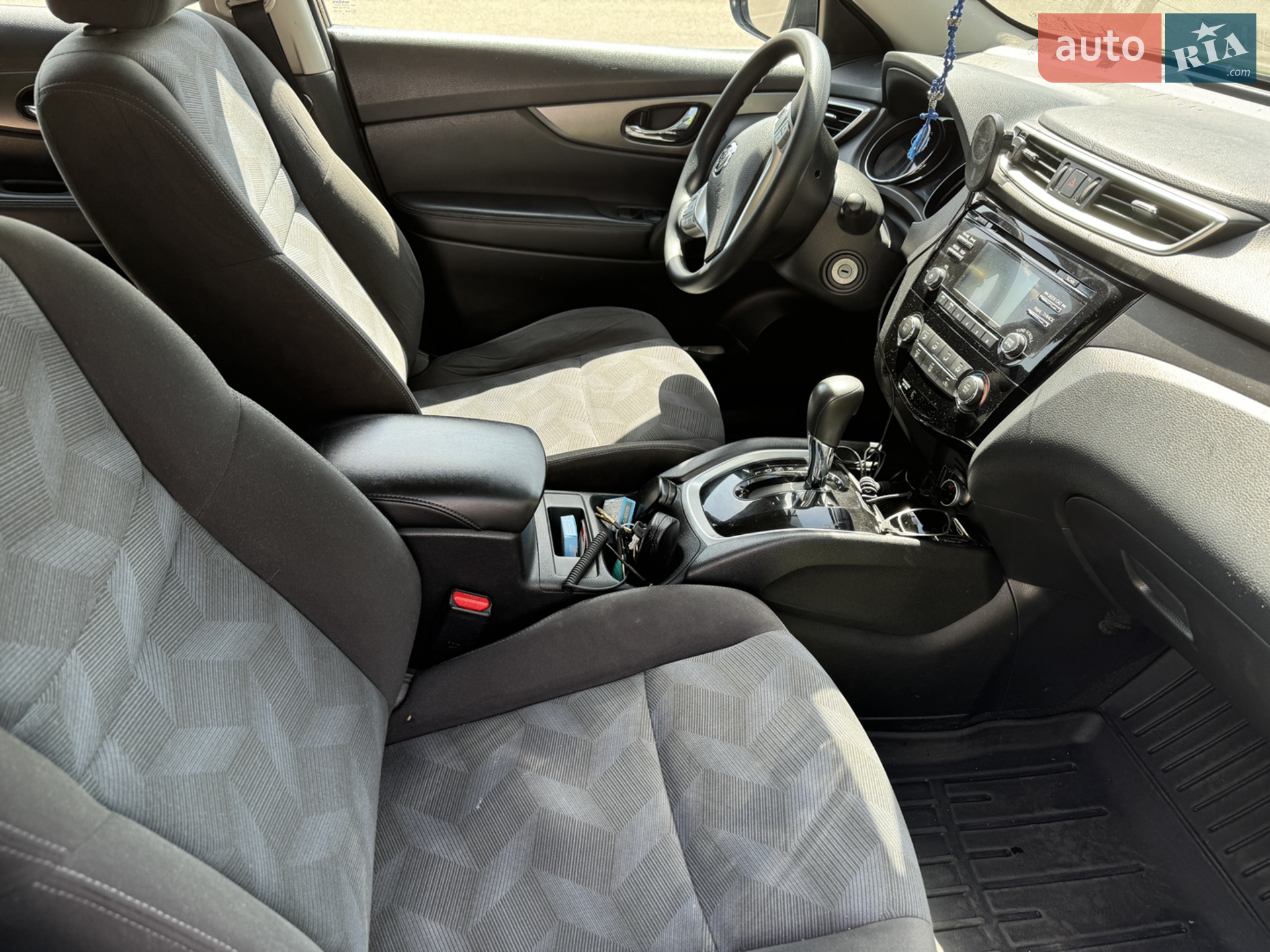 2016 Nissan Rogue - мініатюра 28