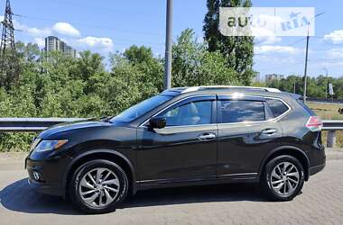 Внедорожник / Кроссовер Nissan Rogue 2015 в Киеве