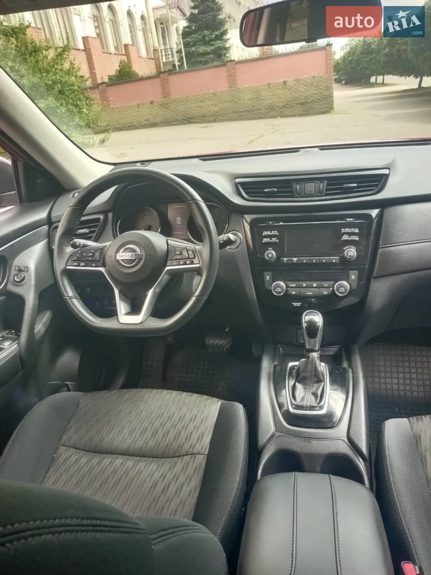 2017 Nissan Rogue - мініатюра 14