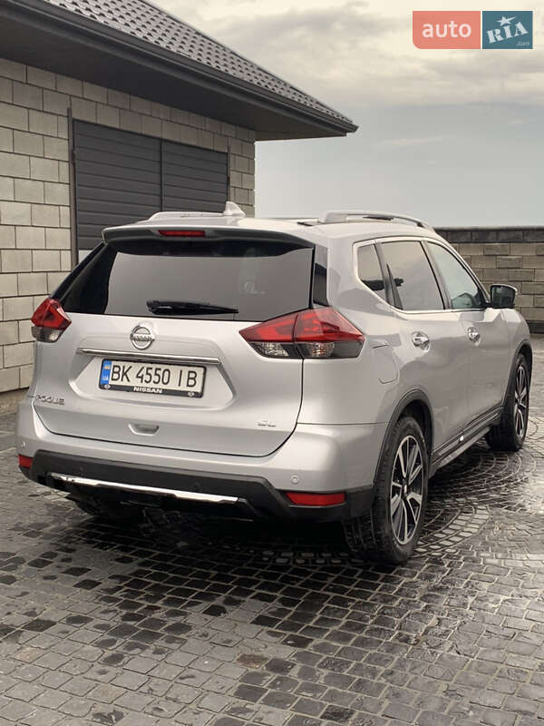 Позашляховик / Кросовер Nissan Rogue 2019 в Рівному