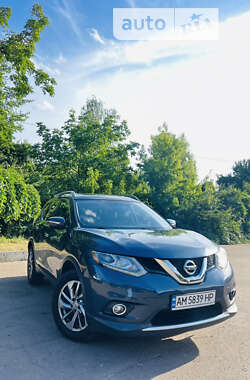 Внедорожник / Кроссовер Nissan Rogue 2015 в Житомире