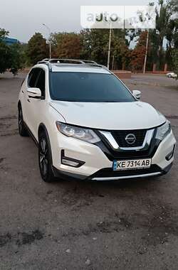 Внедорожник / Кроссовер Nissan Rogue 2018 в Кривом Роге