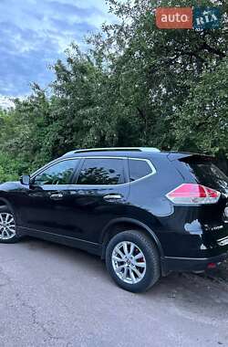 Позашляховик / Кросовер Nissan Rogue 2015 в 