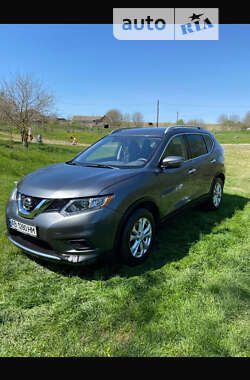 Внедорожник / Кроссовер Nissan Rogue 2014 в Киеве