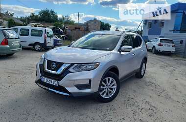 Позашляховик / Кросовер Nissan Rogue 2018 в Києві