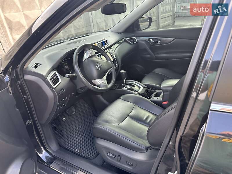 Позашляховик / Кросовер Nissan Rogue 2016 в Вінниці
