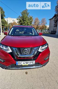 Позашляховик / Кросовер Nissan Rogue 2019 в Львові