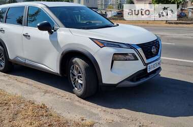 Внедорожник / Кроссовер Nissan Rogue 2023 в Киеве