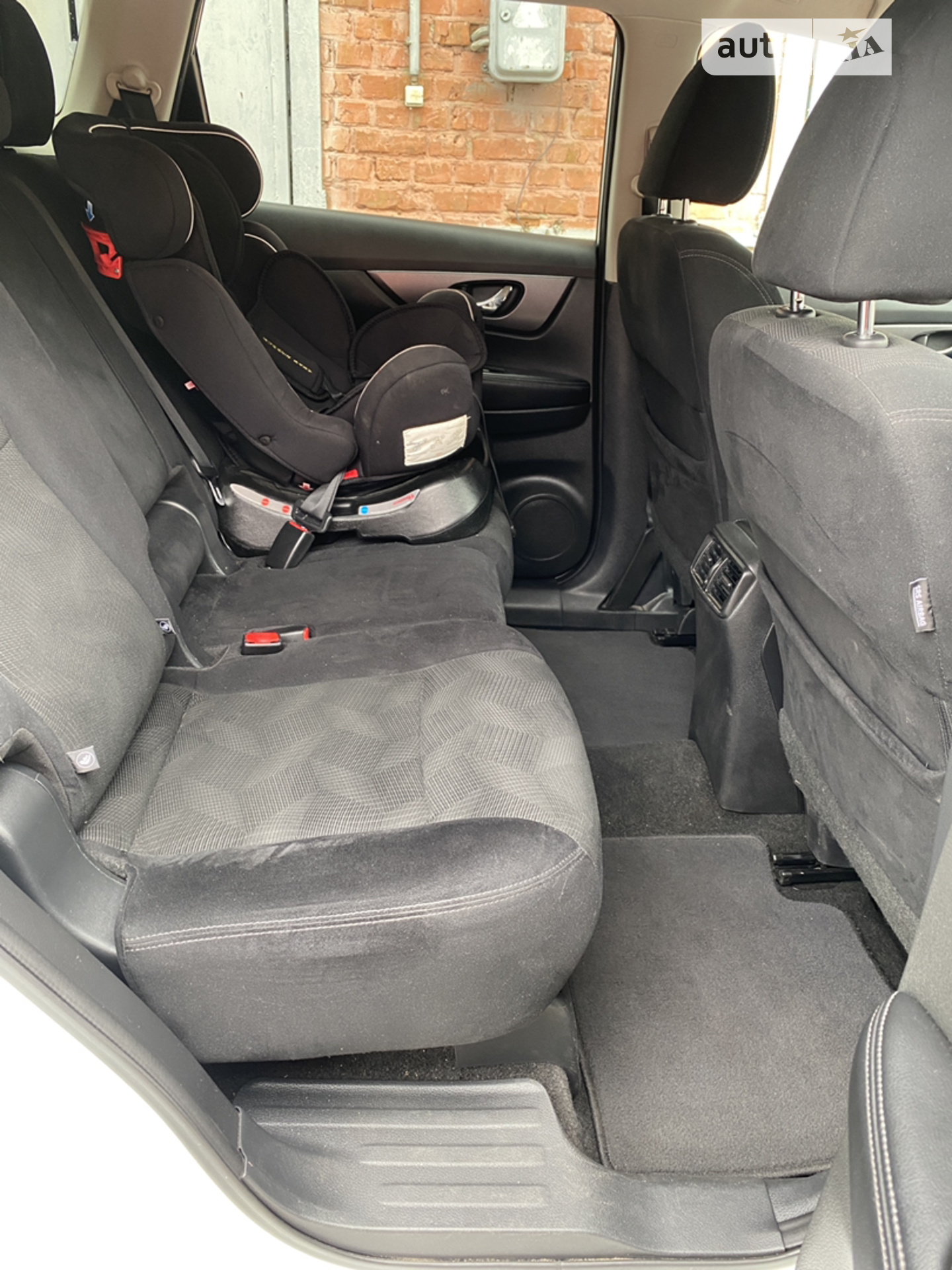 2016 Nissan Rogue - мініатюра 9