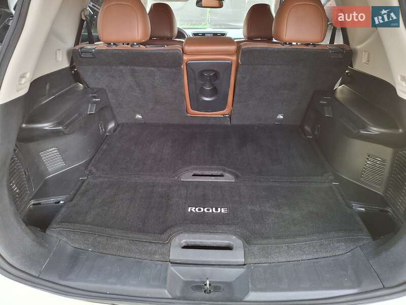 Позашляховик / Кросовер Nissan Rogue 2019 в Переяславі