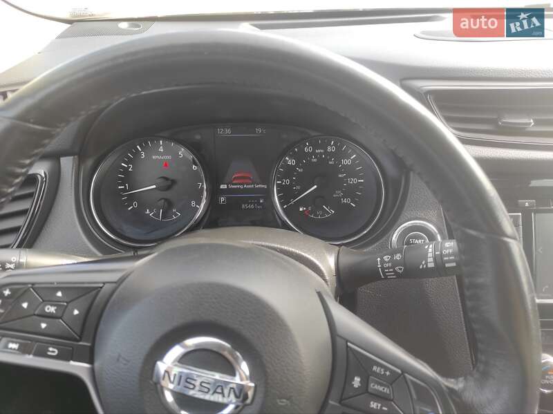 Внедорожник / Кроссовер Nissan Rogue 2018 в Каменец-Подольском