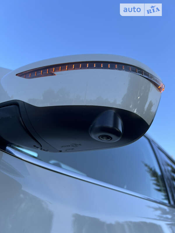 Позашляховик / Кросовер Nissan Rogue 2017 в Житомирі