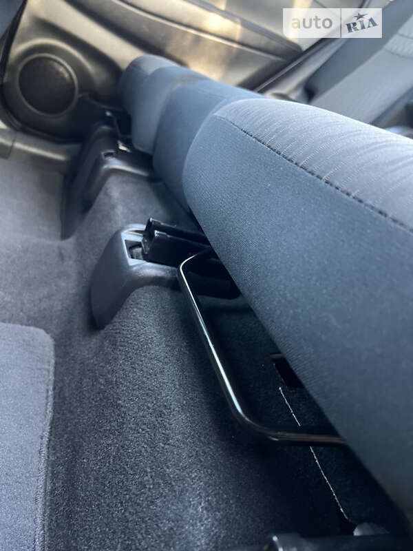 Позашляховик / Кросовер Nissan Rogue 2017 в Житомирі