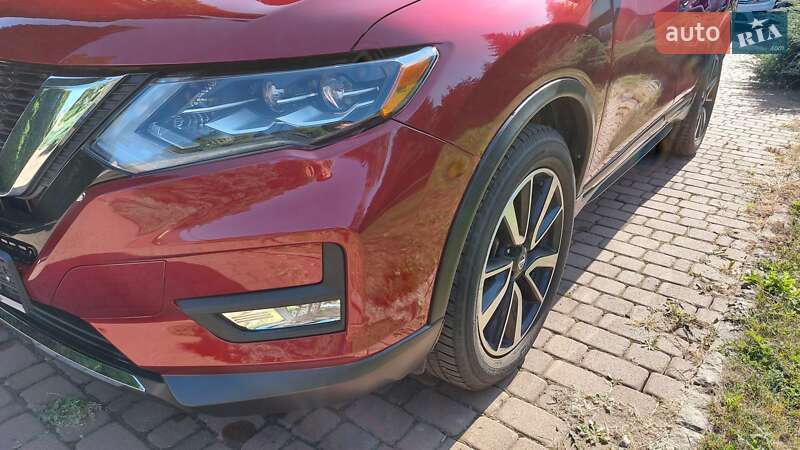 Внедорожник / Кроссовер Nissan Rogue 2018 в Киеве