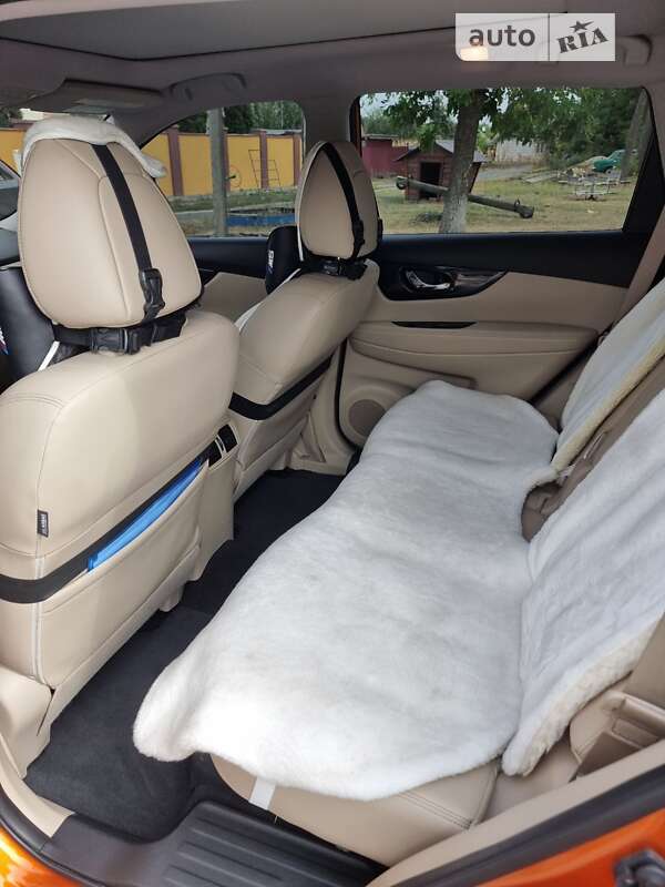 Внедорожник / Кроссовер Nissan Rogue 2018 в Сумах