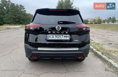 Внедорожник / Кроссовер Nissan Rogue 2020 в 