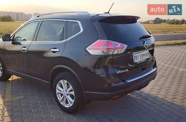 Внедорожник / Кроссовер Nissan Rogue 2015 в Полтаве