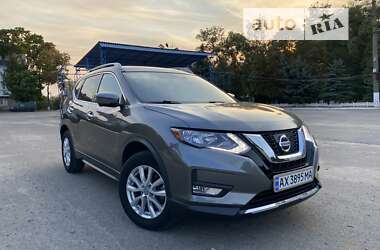 Внедорожник / Кроссовер Nissan Rogue 2017 в Балаклее