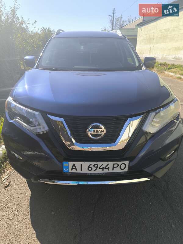 Позашляховик / Кросовер Nissan Rogue 2020 в Немішаєве